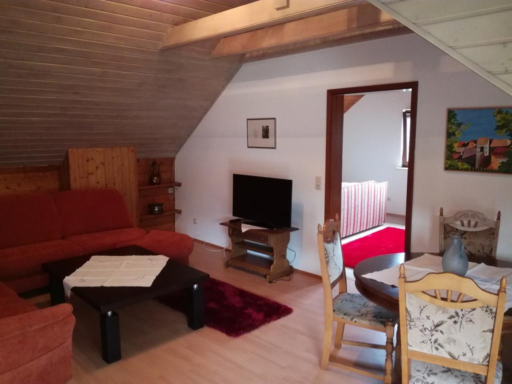 Alte Schreinerei-Auberge Harlekin Randegg Eksteriør bilde